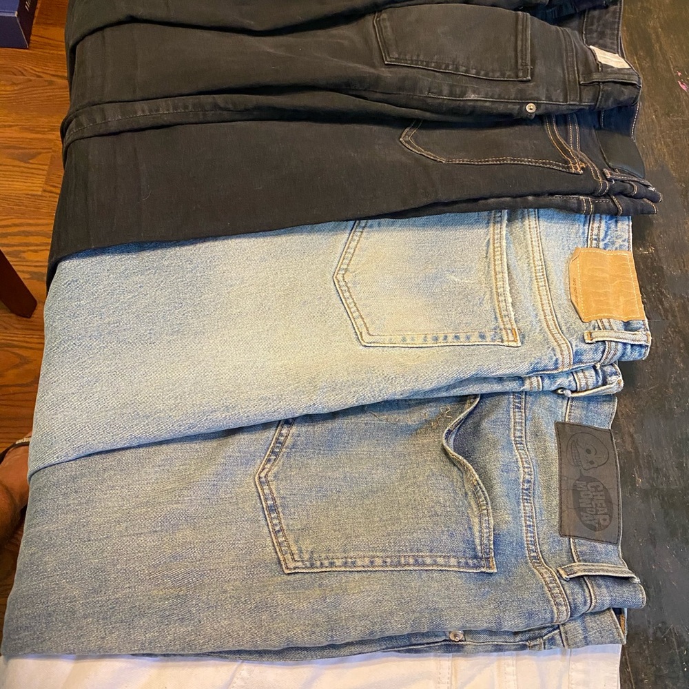 Mixed style Men’s jeans, chinos, joggers size 32